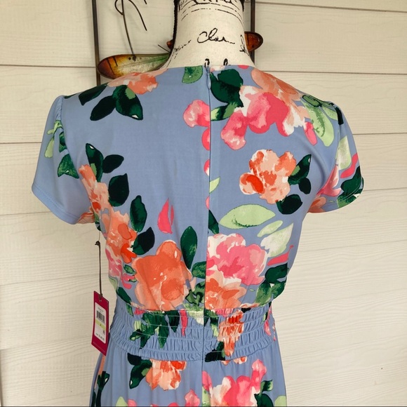 Vince Camuto Short Sleeve Floral Midi Dress - Picture 4 of 7